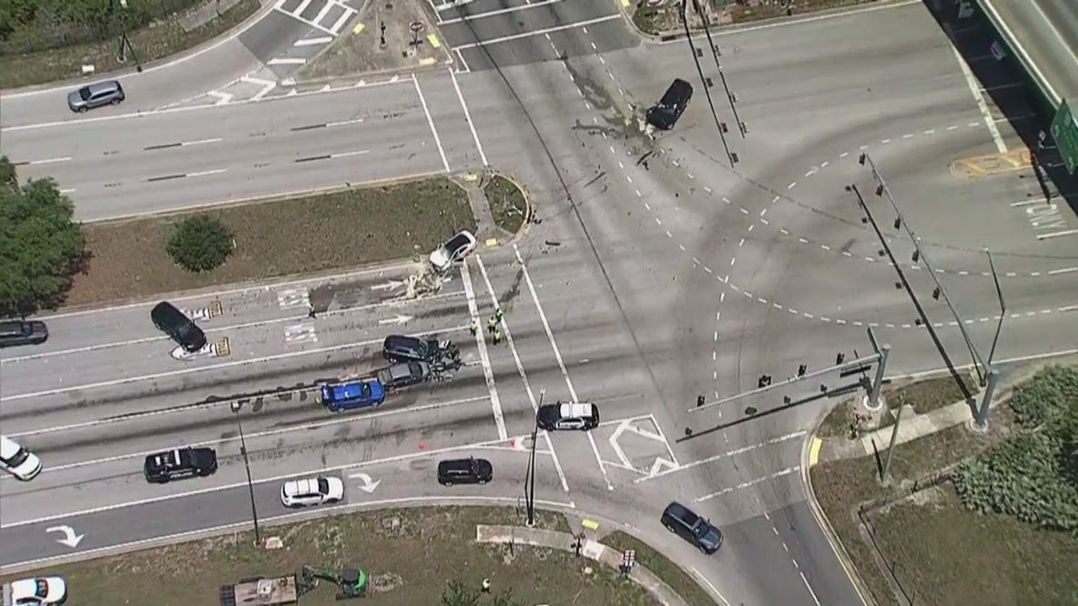 2 police chases ends with multi-vehicle crash in Lakeland